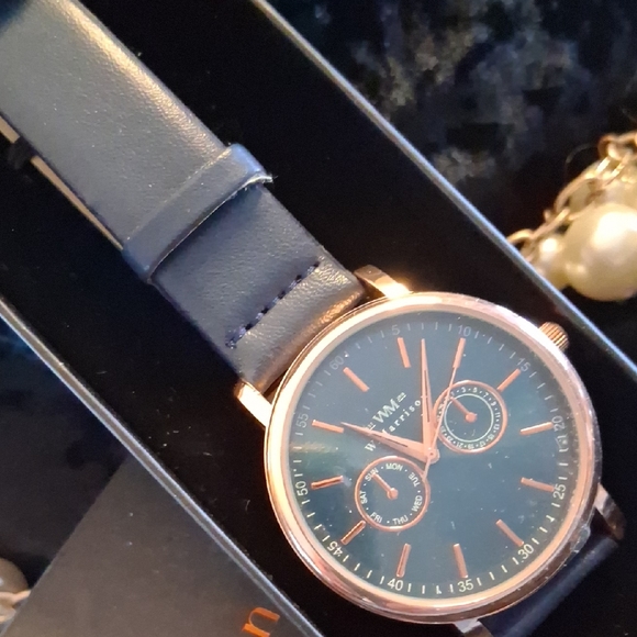 MVMT Black and Rose Gold Watch New With Tags - Picture 2 of 5